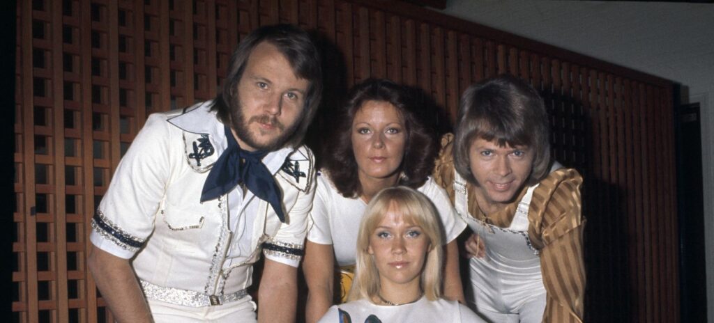 ABBA pone pausa a promoción por 24 horas tras el fallecimiento de dos personas en concierto homenaje