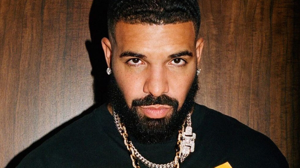 Drake podría ser demandado por colocar salsa picante en un preservativo